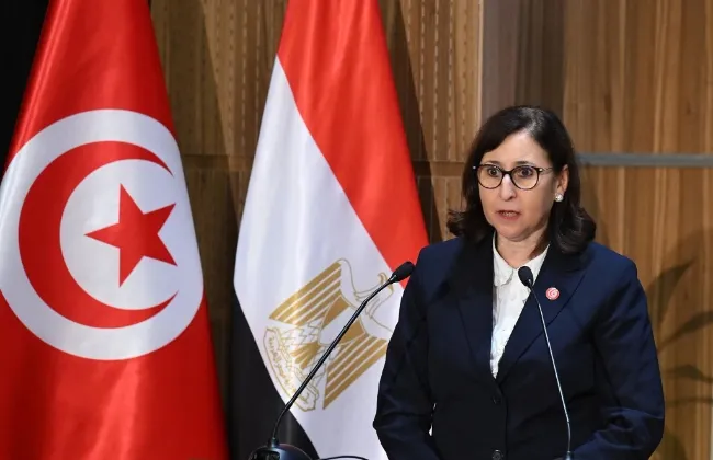 رئيسة الحكومة التونسية تؤكد أهمية دور القطاع الخاص فى تعزيز التعاون المشترك 