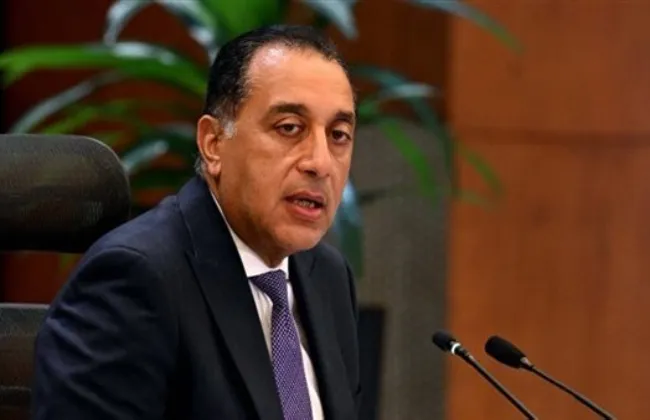 رئيس الوزراء يشهد توقيع اتفاقيات تعاون مع جهات دولية 