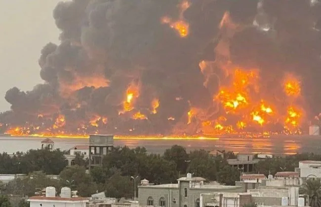 إعلام حوثى: قصف إسرائيلى يستهدف ميناء الحديدة 