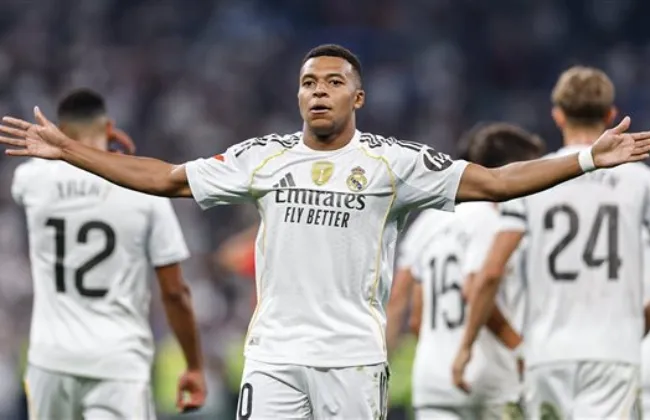 ريال مدريد يفلت من كمين أولمبيك مارسيليا 2-1 فى دورى أبطال أوروبا 